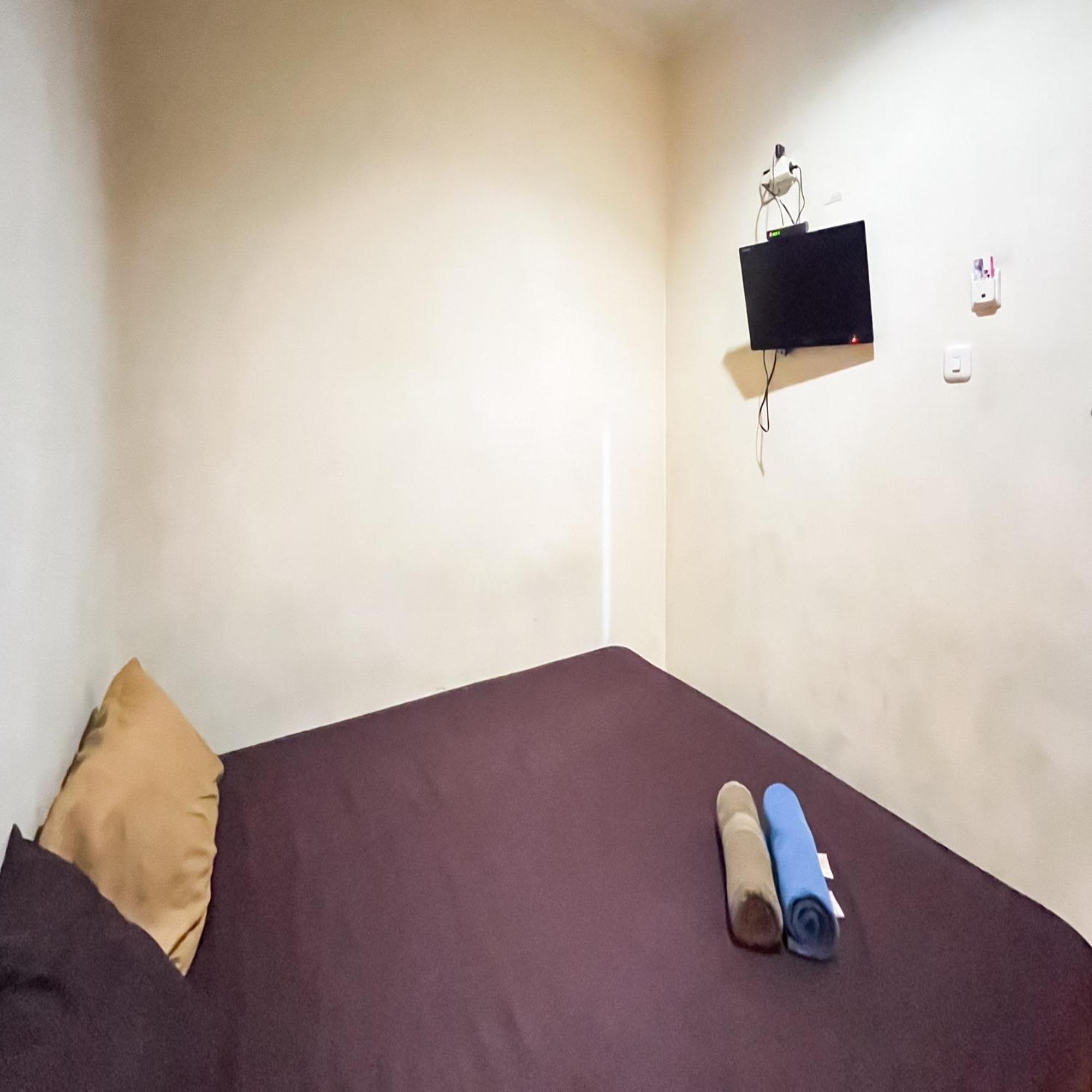 Arcadia Rooms Redpartner Джакарта Екстер'єр фото