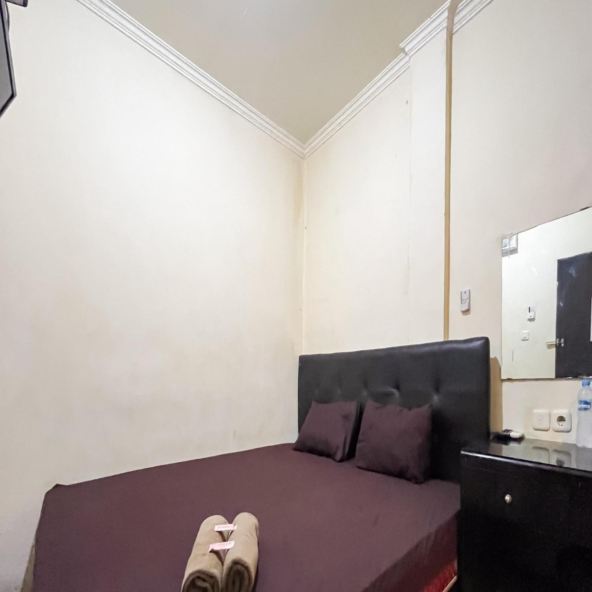 Arcadia Rooms Redpartner Джакарта Екстер'єр фото