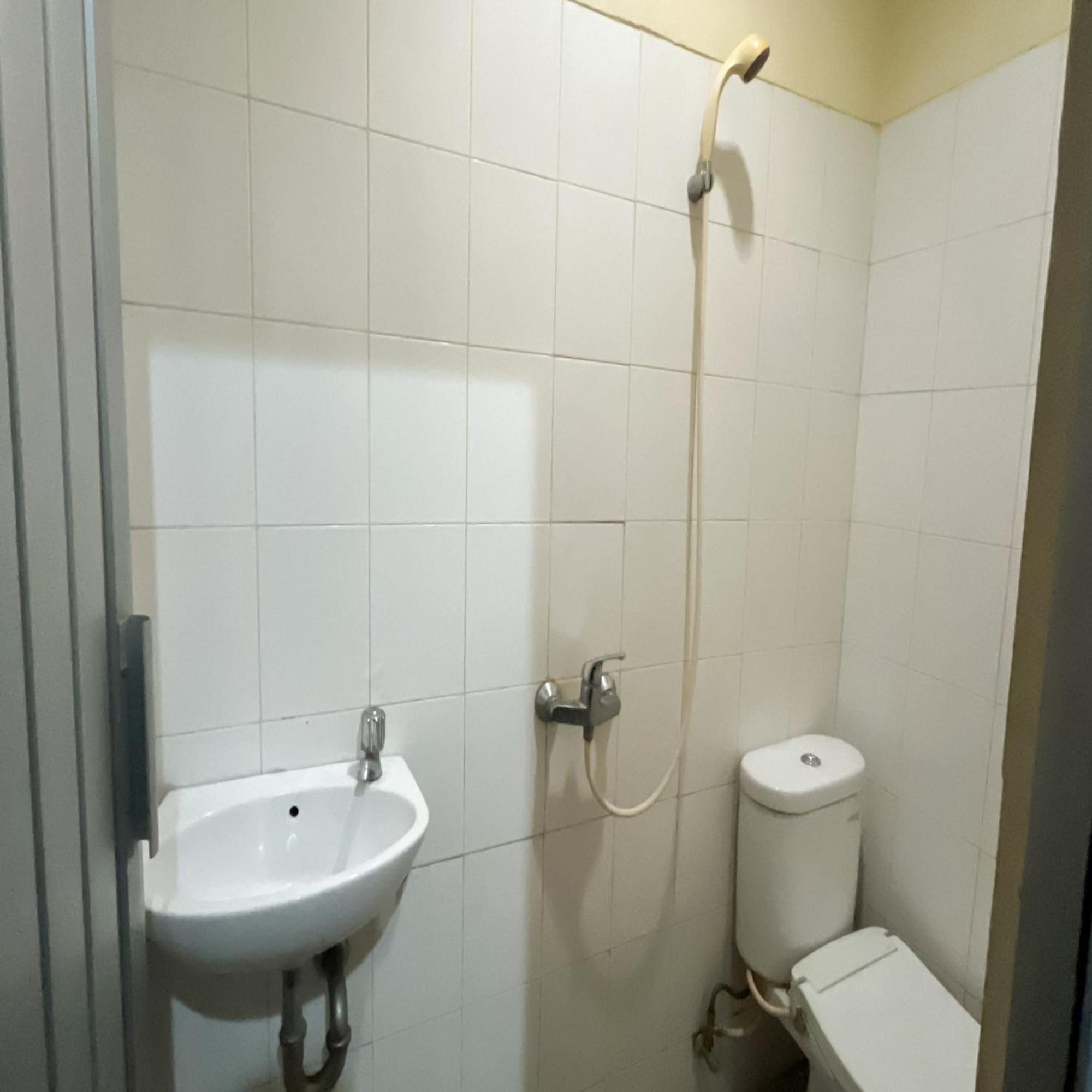Arcadia Rooms Redpartner Джакарта Екстер'єр фото